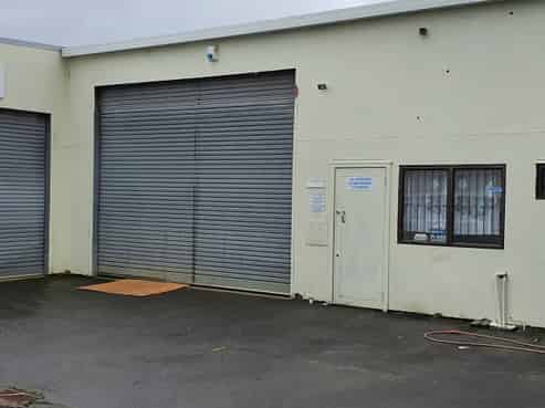 Workshop / warehousing / secure yard