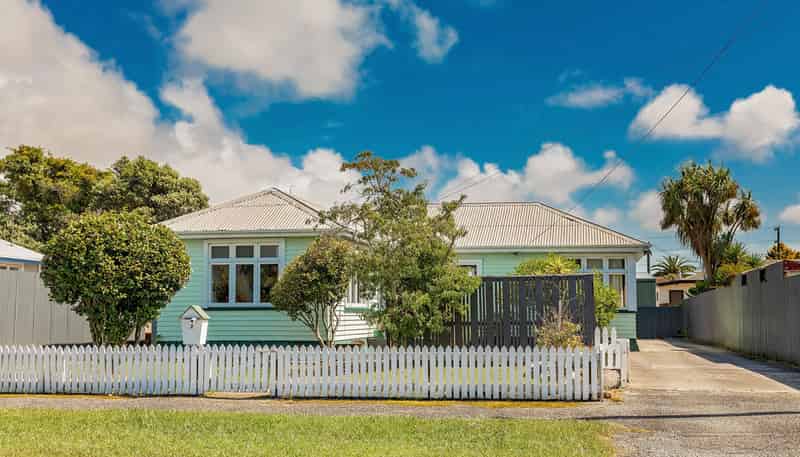 2 Webb Street, Westport