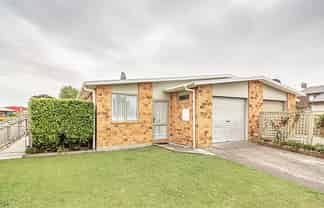 20A Harkness Place, Westport