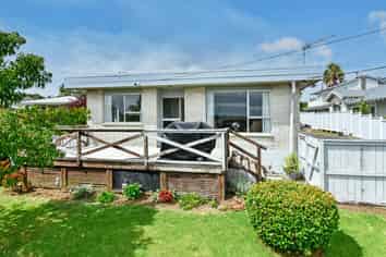 42a Clark Road, Pahurehure