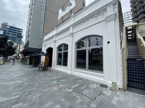 Large character tenancy on Fort Street