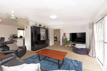 15 Worthington Place, West Harbour