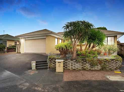 1/17 Penruddocke Road, Half Moon Bay