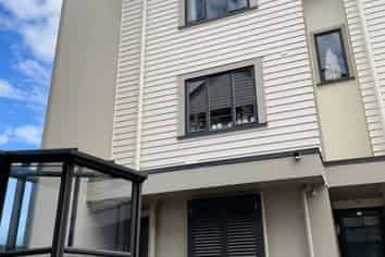 33I New North Road, Eden Terrace