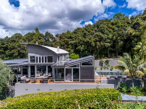180 Forest Hill Road, Waiatarua