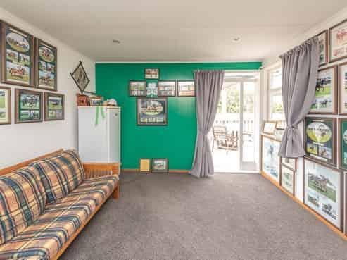 952 State Highway 4, Parikino