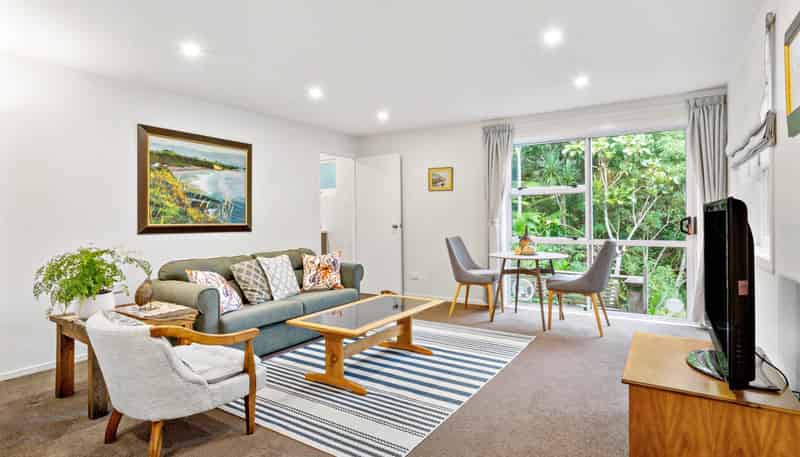 1/14 Dalmeny Close, Murrays Bay