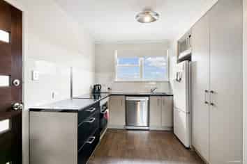 42 Felton Mathew Ave, Saint Johns