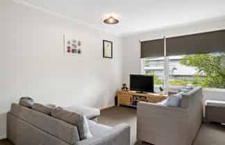 42 Felton Mathew Ave, Saint Johns