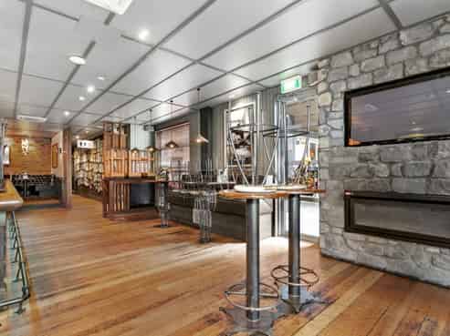 ICONIC TENANT - MODERN INVESTMENT OPPORTUNITY