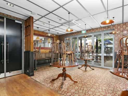 ICONIC TENANT - MODERN INVESTMENT OPPORTUNITY