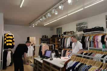 Prime Retail Space on 'Edinburgh Way' Block