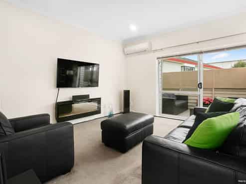 16a/15 Harrison Road, Mount Wellington