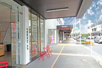 Boutique retail on Ward Lane