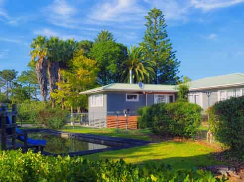 734 Okahukura Road, Tapora