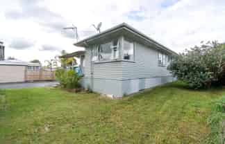 86 Tawa Street, Melville