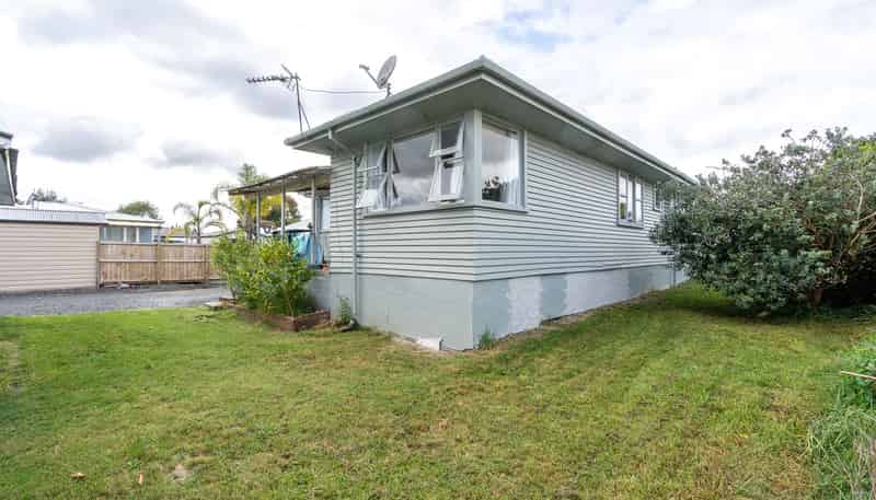 86 Tawa Street, Melville