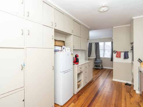 86 Tawa Street, Melville