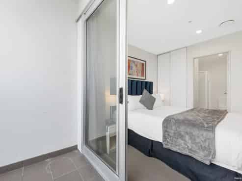 1001/17 Amersham Way, Manukau