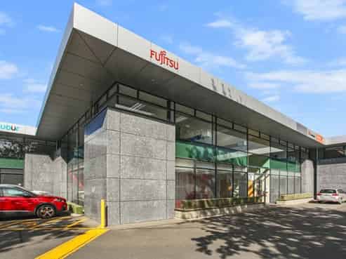 A Class Above!! Stylish Fitout - 20 Parks!!