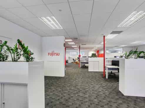 A Class Above!! Stylish Fitout - 20 Parks!!