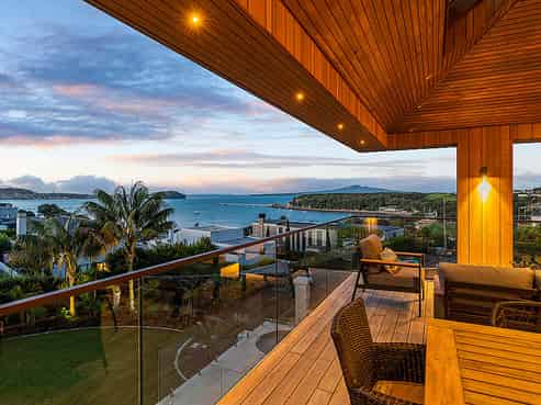 2 Karori Crescent, Orakei