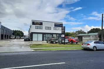 Commercial on Cambridge Road