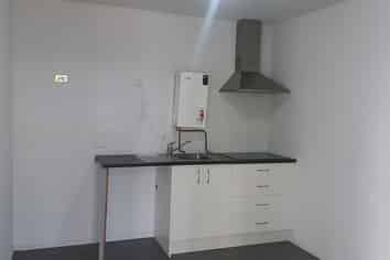 Commercial on Cambridge Road