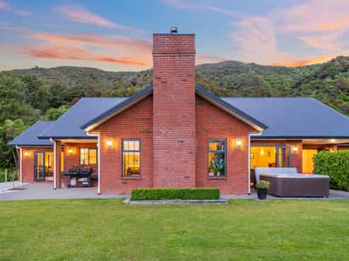 80E Gilbert Road, Pakuratahi