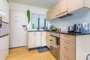 D506/176 Broadway, Newmarket