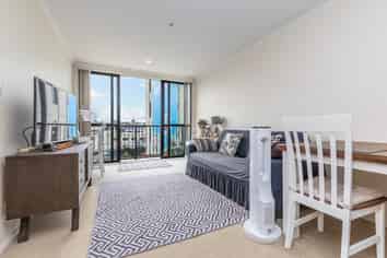 D506/176 Broadway, Newmarket