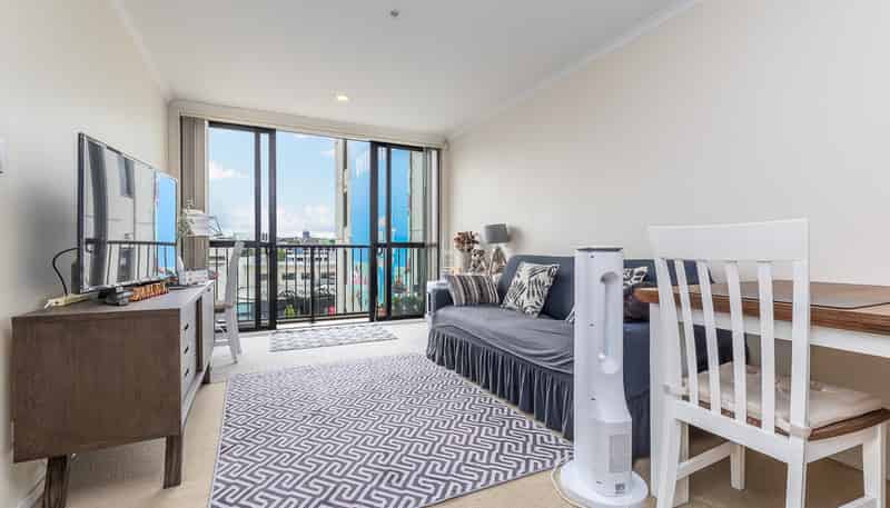 D506/176 Broadway, Newmarket