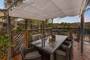 6 Wallace Road, Ranui