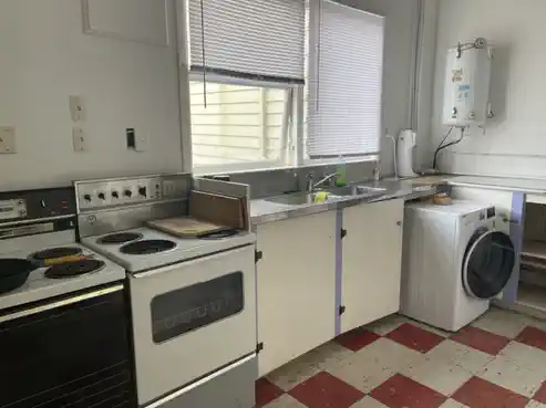 504 Brown Street, Thames