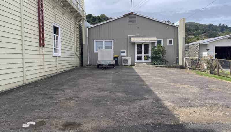 504 Brown Street, Thames