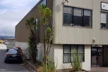 A modern quality Office /Warehouse in Gracefield.