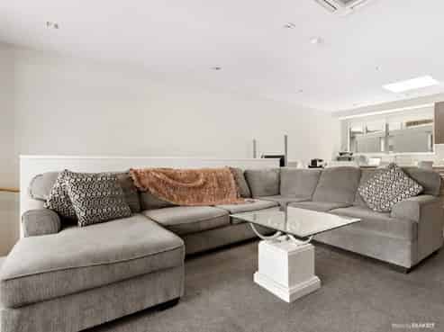 N102/326 Evans Bay Parade, Hataitai