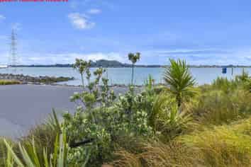 36B Seacliffe Road, Hillsborough