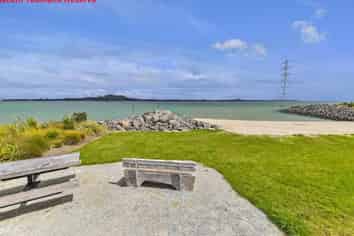 36B Seacliffe Road, Hillsborough