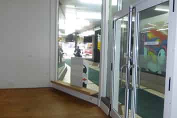 Metro Plaza Shop For Lease