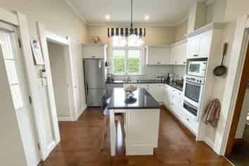 105 MacMaster Street, Richmond