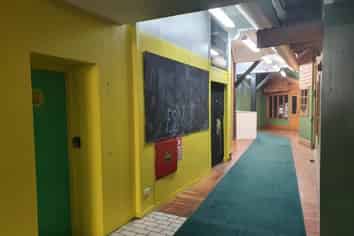 Metro Plaza Shop For Lease