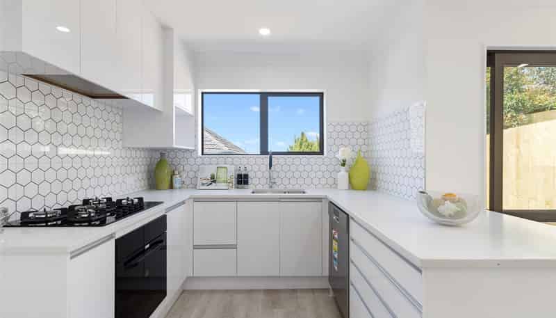 1/198A New Windsor Road, New Windsor