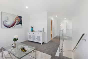 2/198A New Windsor Road, New Windsor