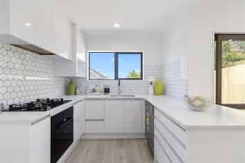 4/198A New Windsor Road, New Windsor