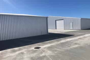 Last 300m2 shed available