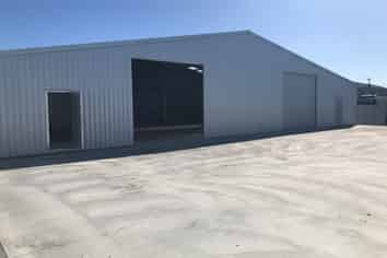 Last 300m2 shed available