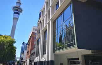 Federal Street Office with 4 Secure car parks!