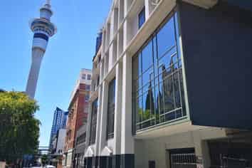 Federal Street Office with 4 Secure car parks!