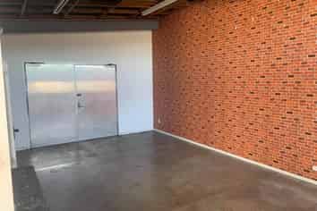 Display yard with office / showroom